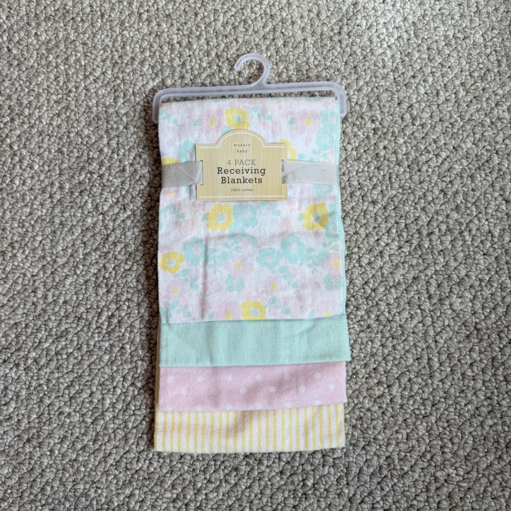 Modern Baby 4 Pack Receiving Blankets Floral Polka Dot Striped 100% Cotton NEW